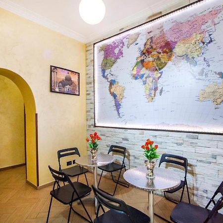 Funny Palace Hostel Рим Экстерьер фото