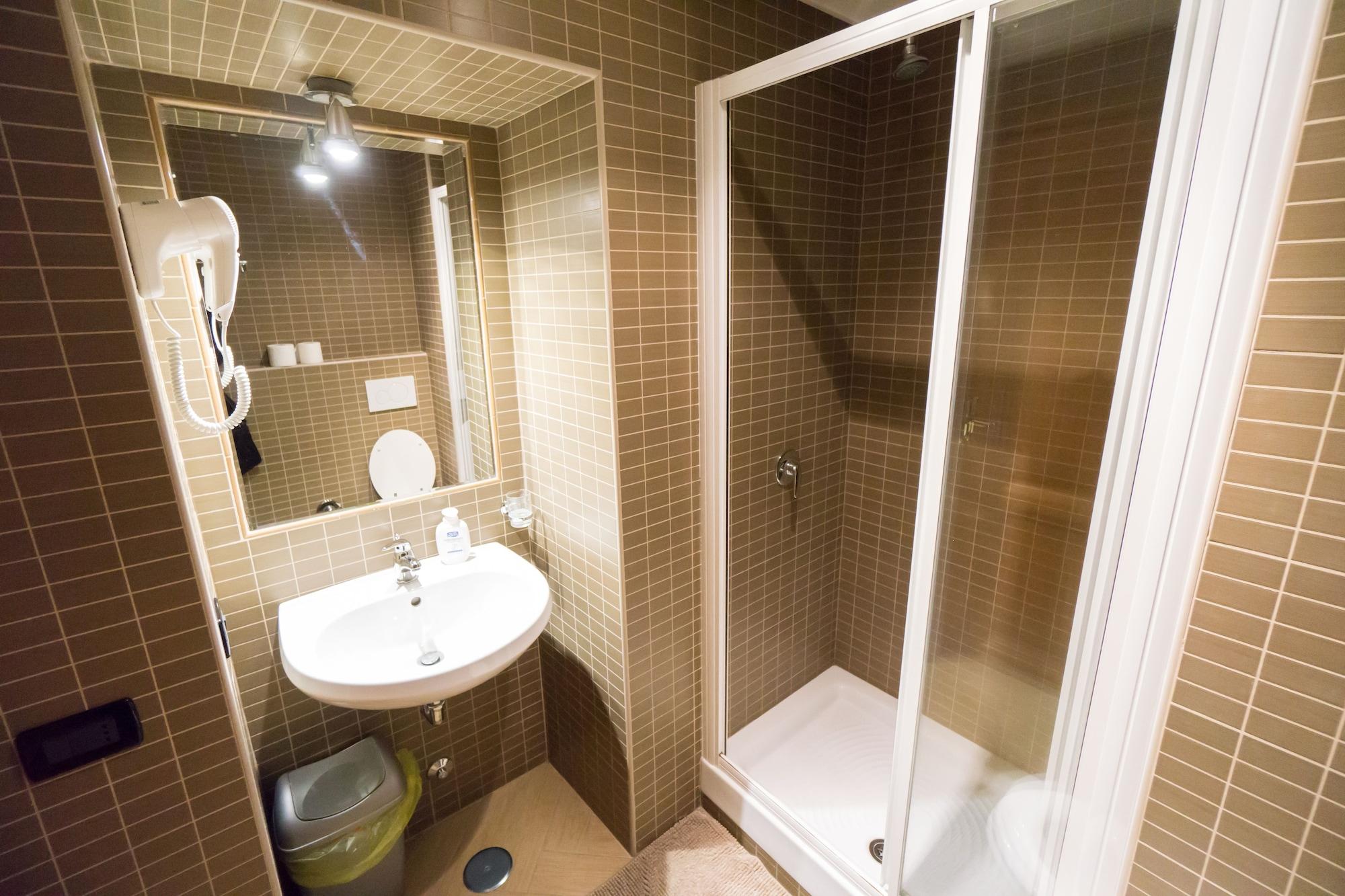 Funny Palace Hostel Рим Экстерьер фото