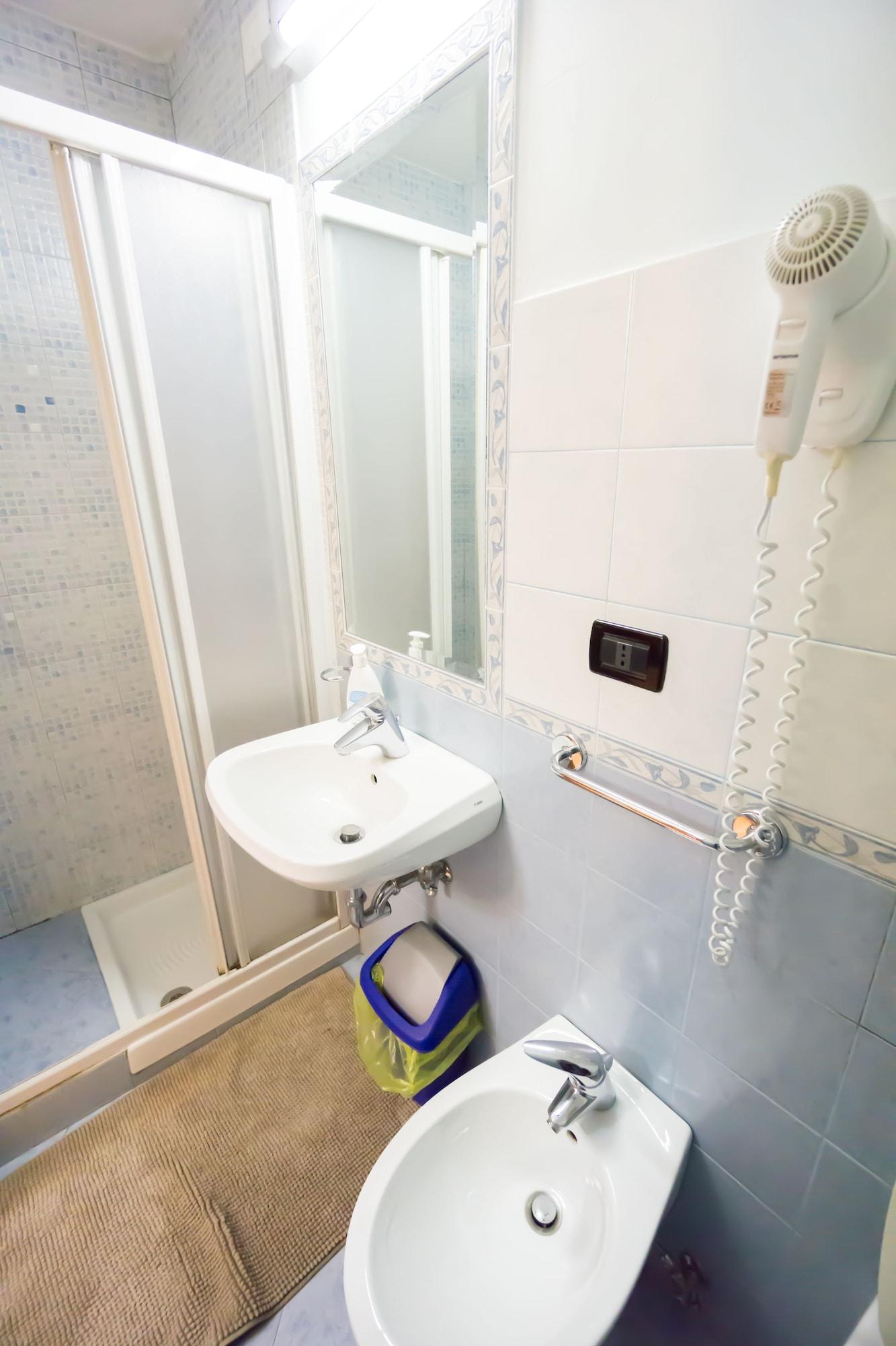 Funny Palace Hostel Рим Экстерьер фото
