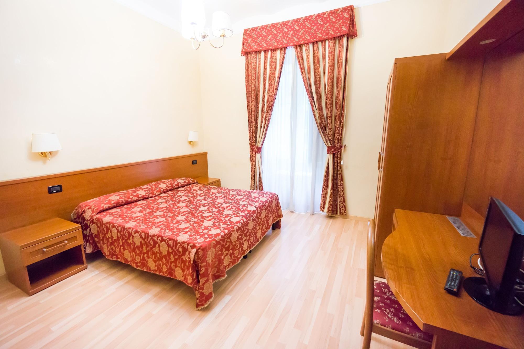Funny Palace Hostel Рим Экстерьер фото