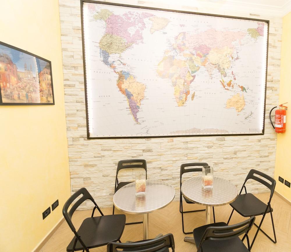 Funny Palace Hostel Рим Экстерьер фото