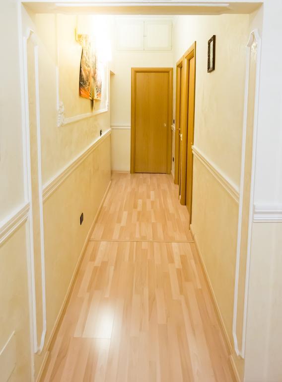 Funny Palace Hostel Рим Экстерьер фото
