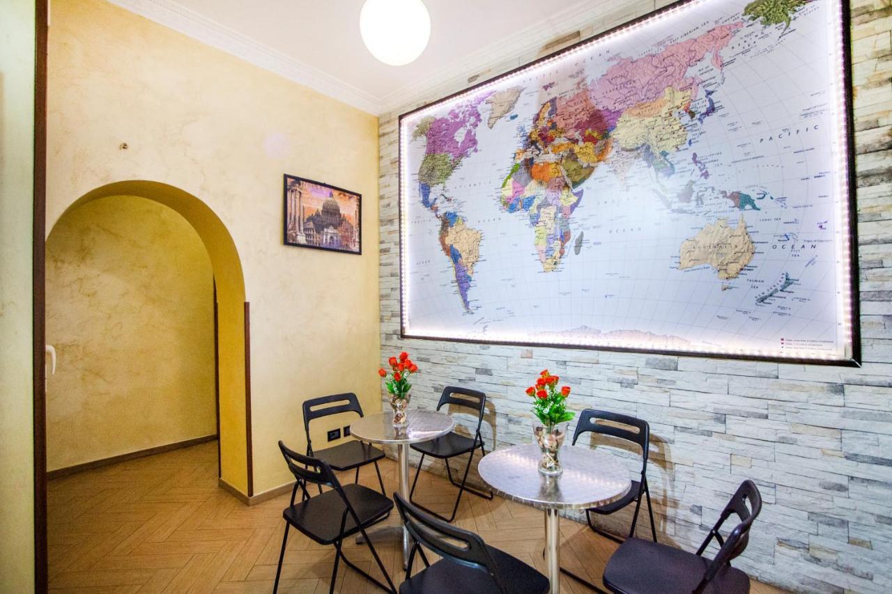 Funny Palace Hostel Рим Экстерьер фото